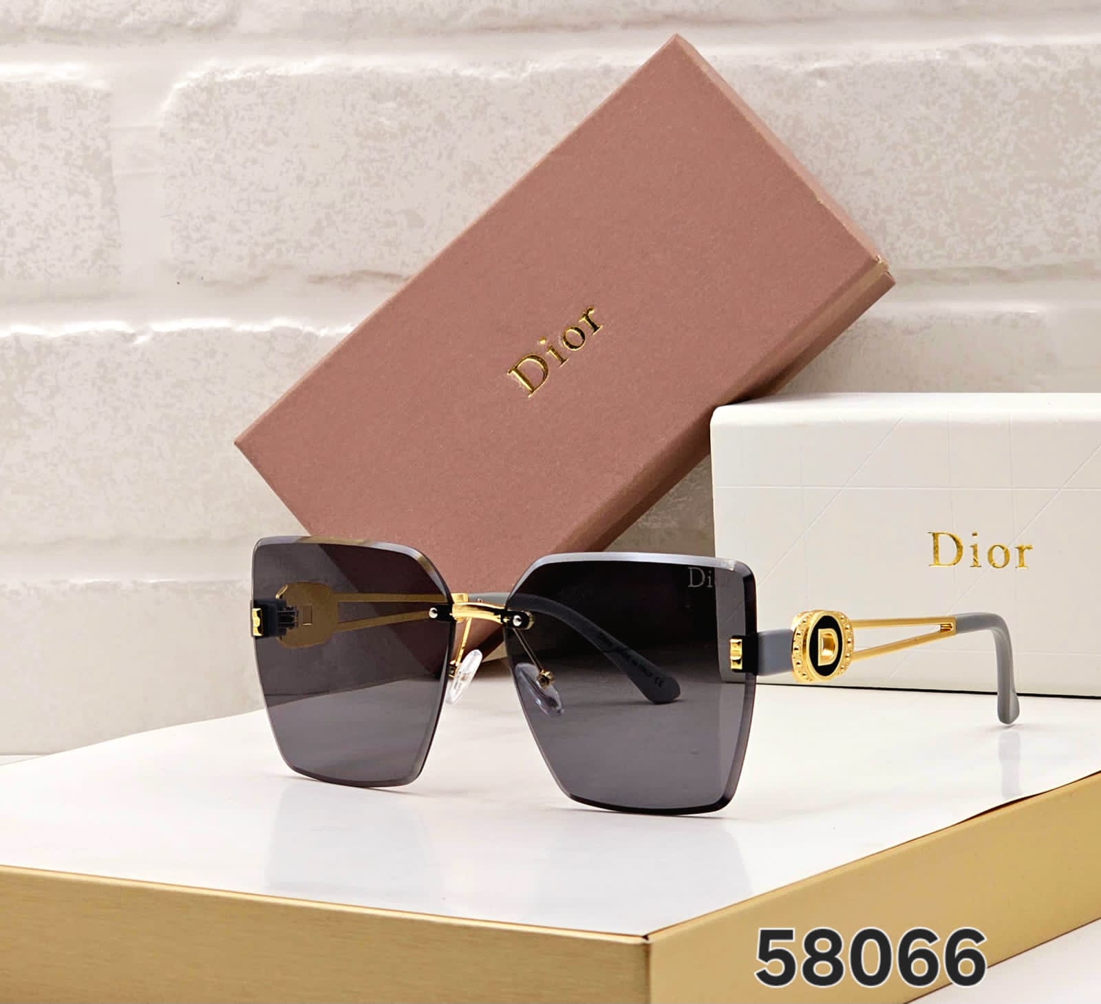 Dior Imported Sunglass for Women - Image 4