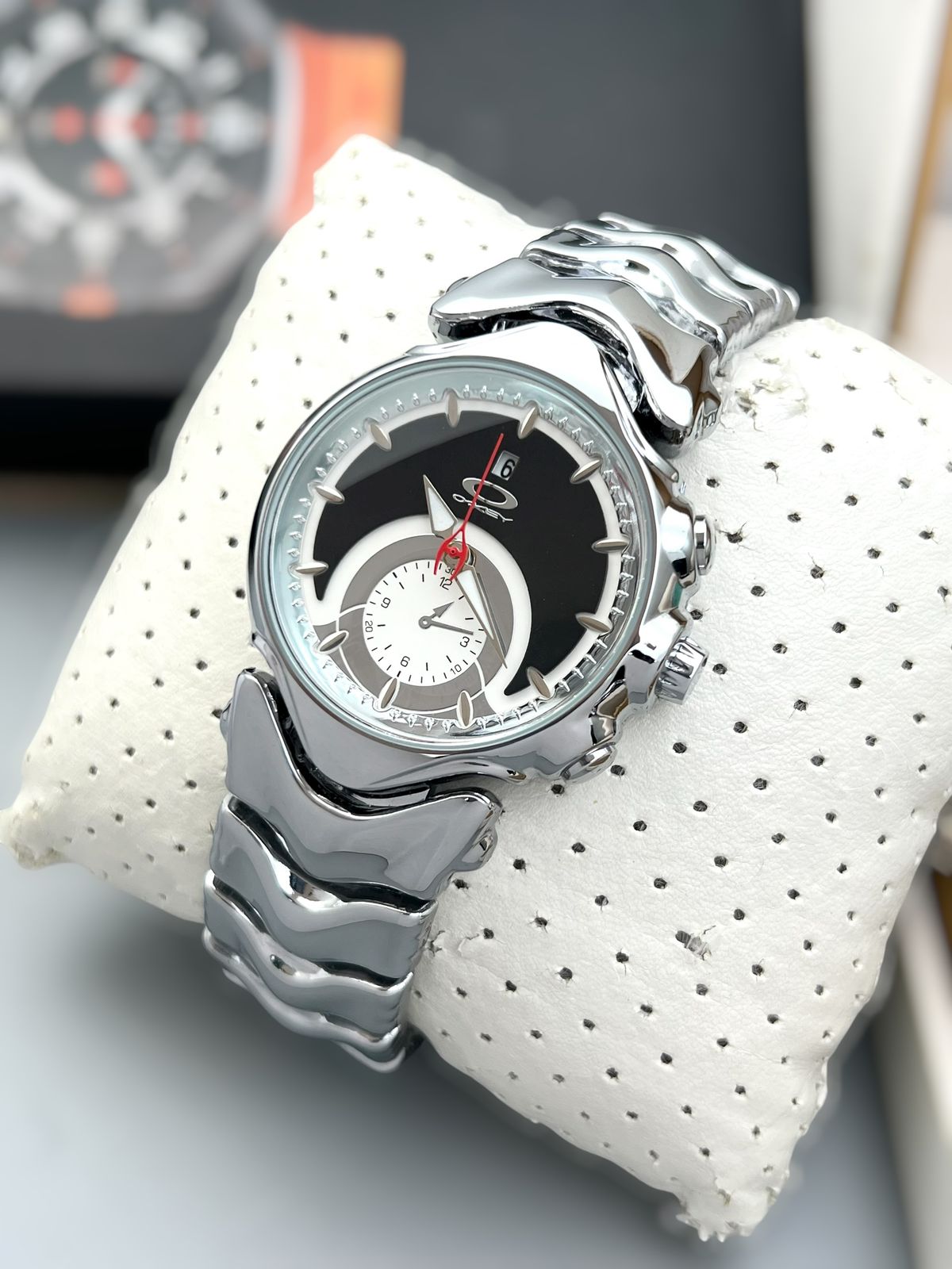 Oakley Detonator Mens Watch - Image 3