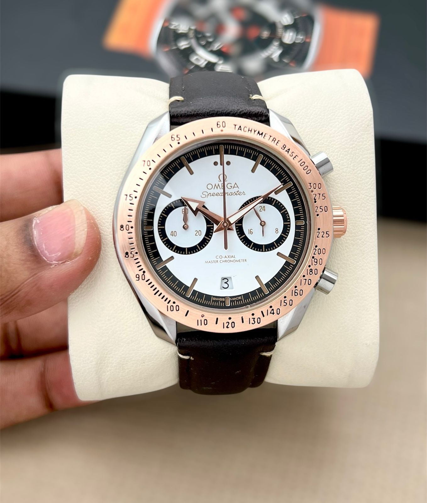 Omega Speedmaster – Men’s Leather Strap Edition - Image 2