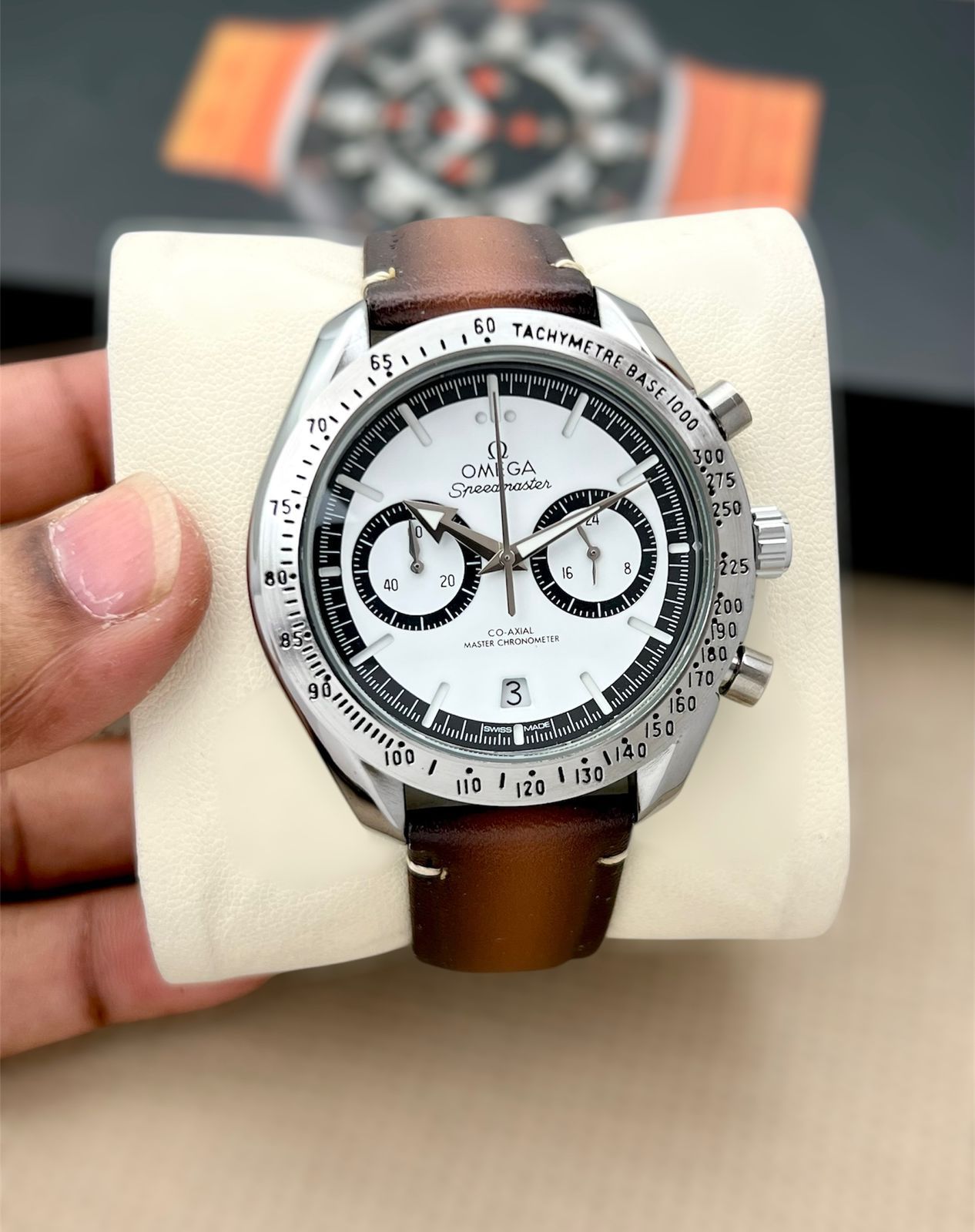 Omega Speedmaster – Men’s Leather Strap Edition - Image 3