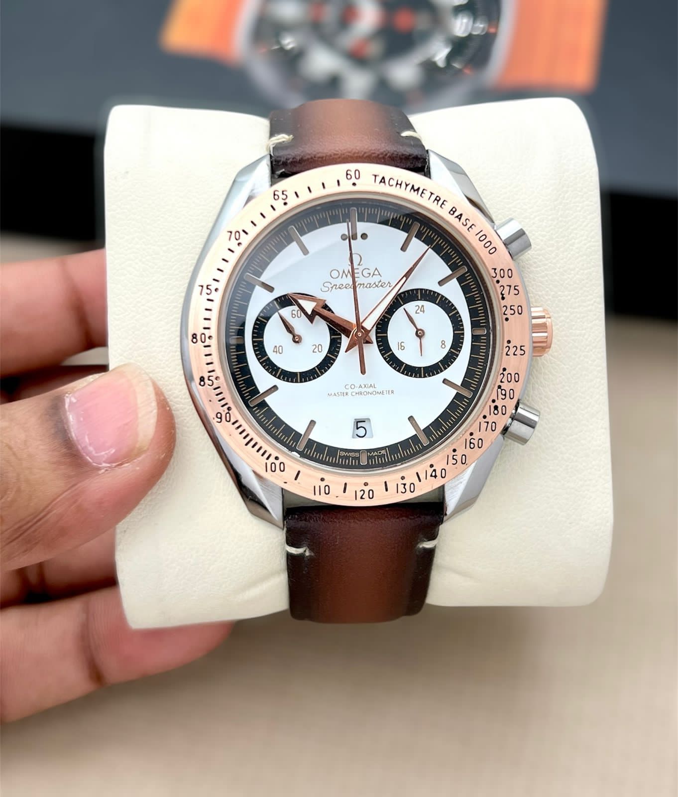 Omega Speedmaster – Men’s Leather Strap Edition - Image 5