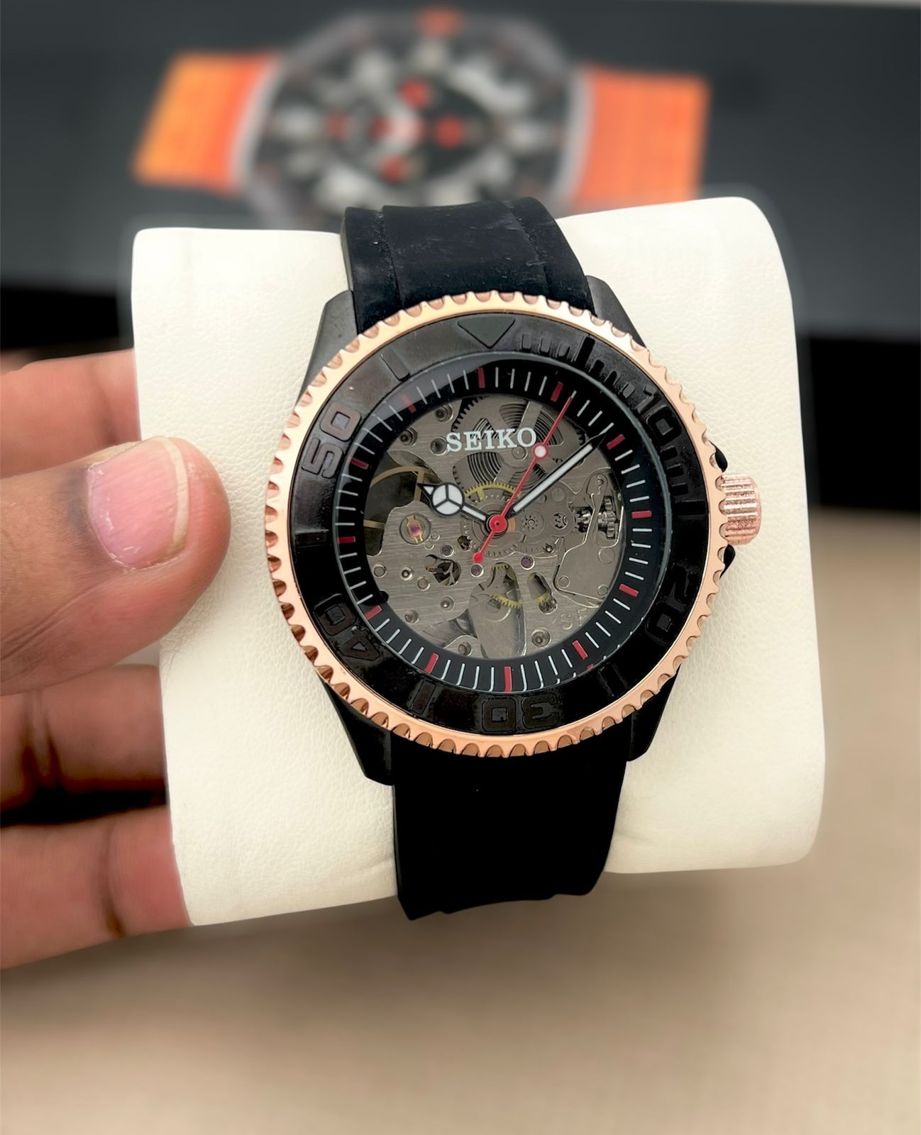 Seiko Men’s Automatic – Silicone Strap Edition - Image 2