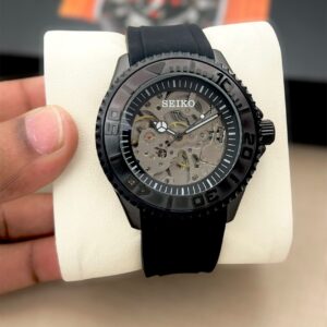 Seiko Men’s Automatic – Silicone Strap Edition