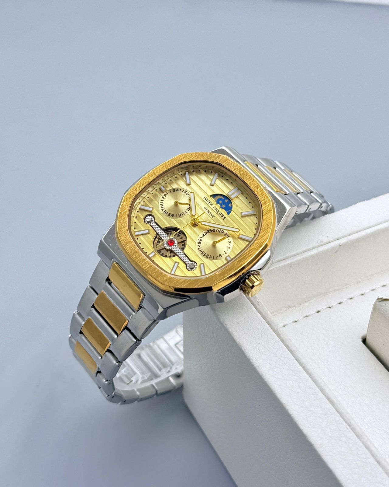 Patek Philippe Men’s Watch – Elegant Edition - Image 11