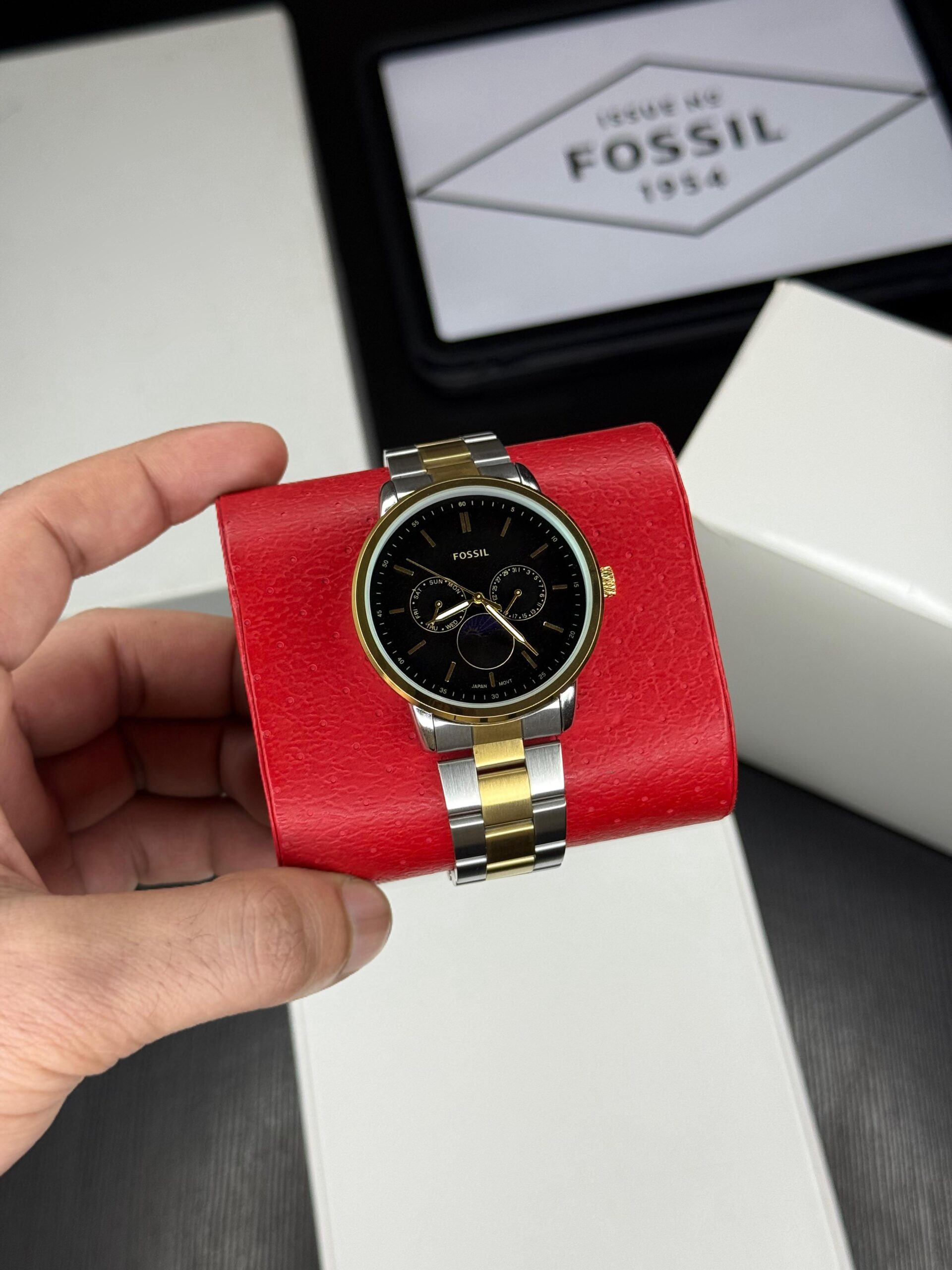 Fossil Neutra Chronograph Men’s Watch - Image 2