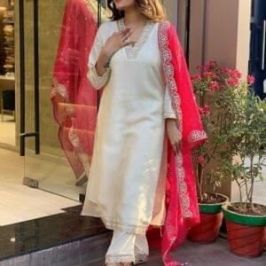 Stylish Designer Embroidery Kurta Set